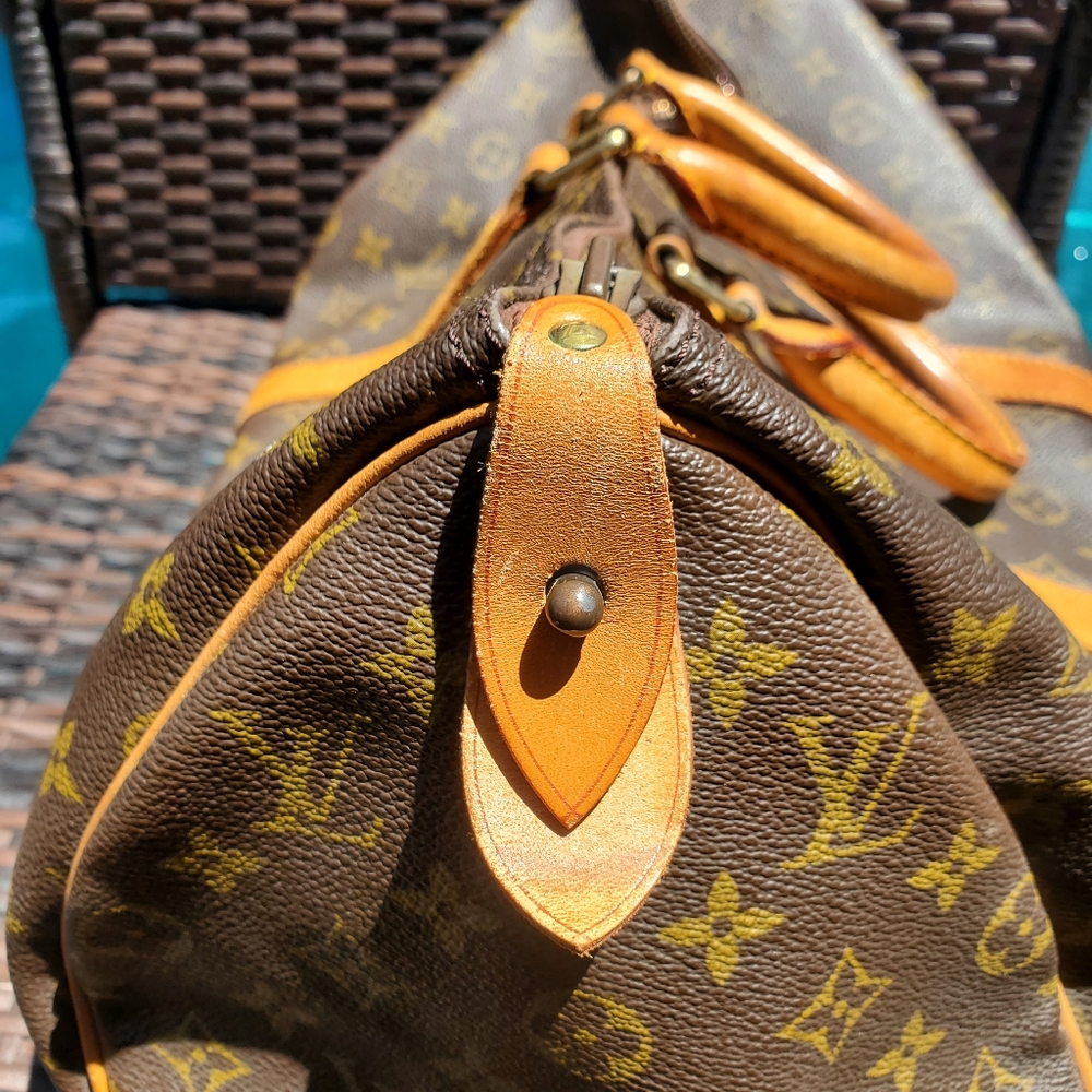 Authentic Louis Vuitton Keepall 45 - Picture 9 of 16